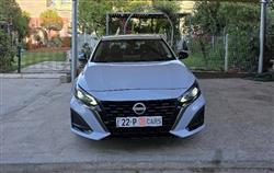 نيسان ألتيما